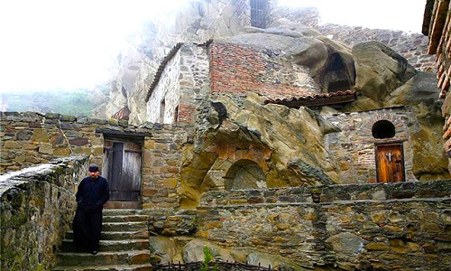 http://CoolGeorgia.com монастырский пещерный комплекс Давид-Гареджи